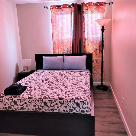 Cozy 4 Bedroom Townhouse - Peaceful Feel Of Home วินนิเพก ภายนอก รูปภาพ
