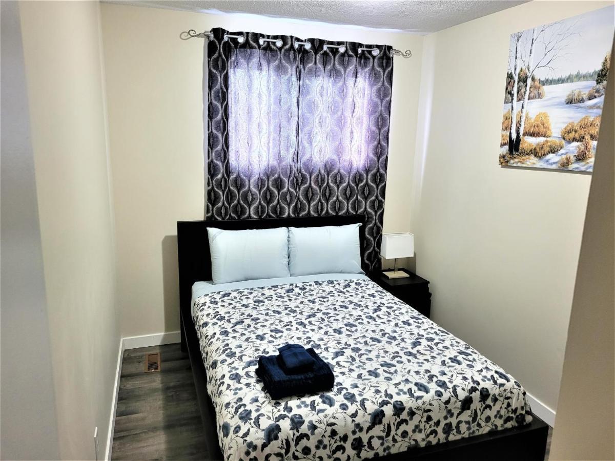 Cozy 4 Bedroom Townhouse - Peaceful Feel Of Home วินนิเพก ภายนอก รูปภาพ