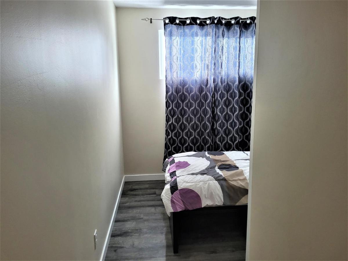 Cozy 4 Bedroom Townhouse - Peaceful Feel Of Home วินนิเพก ภายนอก รูปภาพ