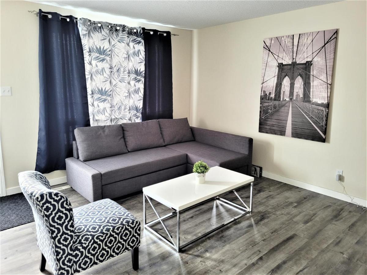 Cozy 4 Bedroom Townhouse - Peaceful Feel Of Home วินนิเพก ภายนอก รูปภาพ